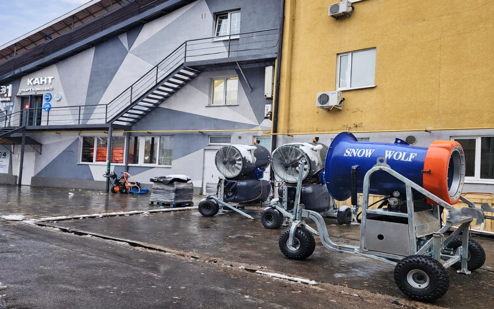 Снежная пушка Nortec Snow Wolf теперь на горнолыжном комплексе Кант, Москва